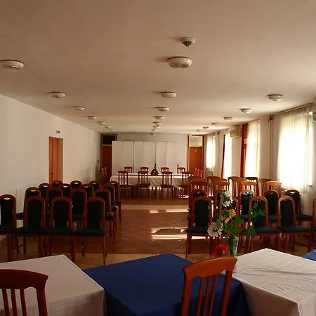 Ξενοδοχείο Dujam 3*