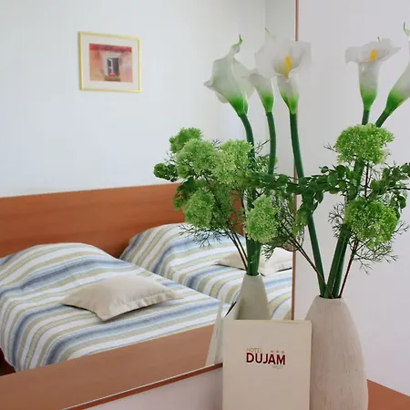 Dujam Hotel 3*