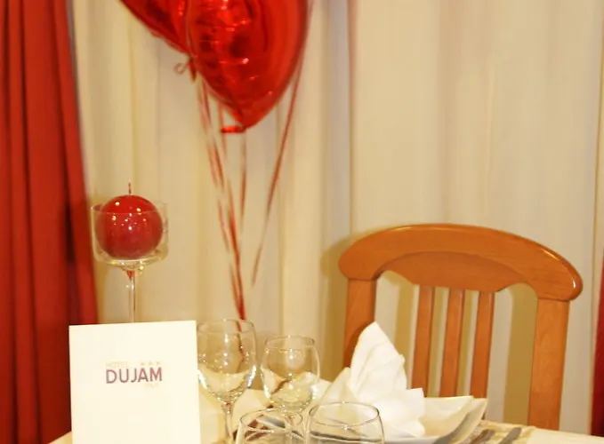 Dujam Hotel